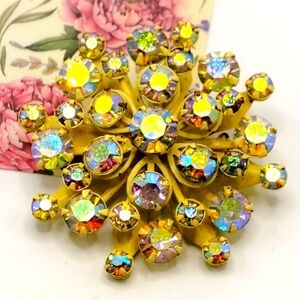 Vintage Mid-Century Aurora Borealis Rhinestone Floral Brooch